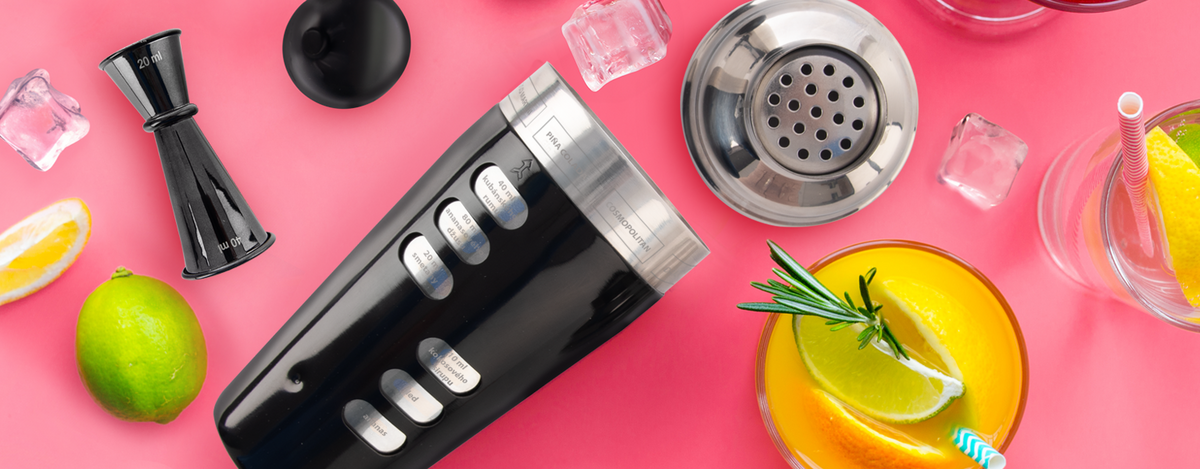 KDYŽ KOKTEJL, TAK Z ŠEJKRU