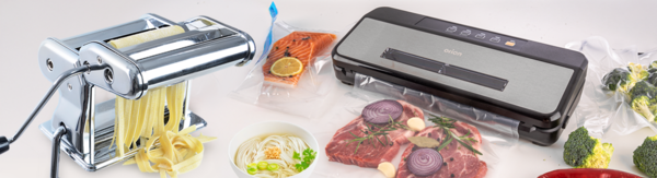 Šikovné strojky usnadní a urychlí přípravu oblíbených jídel, zpracování ovoce, zeleniny, těsta nebo krémů.&nbsp;