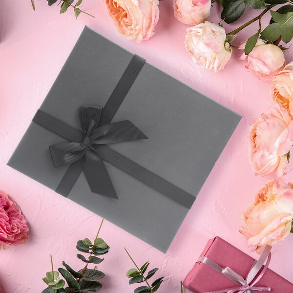 Dárková krabice 21x18,5x10 cm