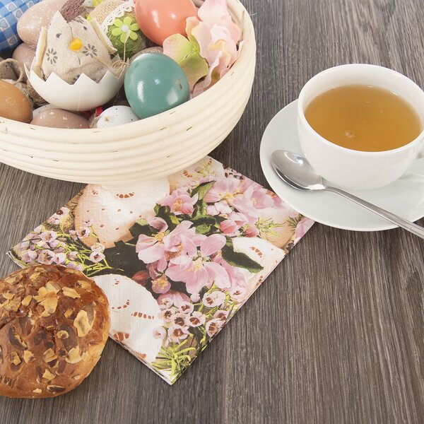 Servírovací ubrousky vejce a květy