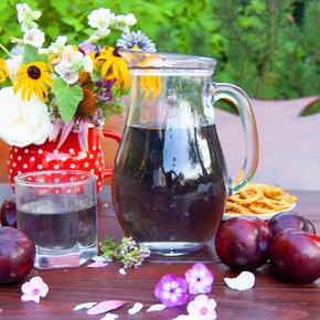 Džbán s měrkou 0,25 l