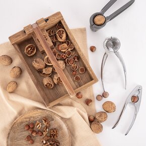 Louskáček na ořechy LUXY