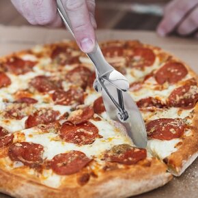 Kráječ na pizzu LUXY