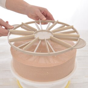 Šablona na označení řezů dortu oboustranná 10/12