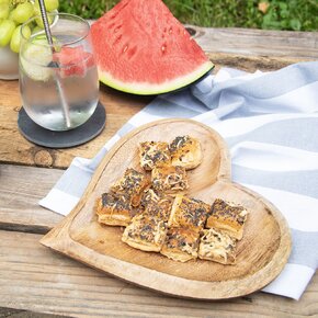 Servírovací tác MANGO srdce 20x20 cm