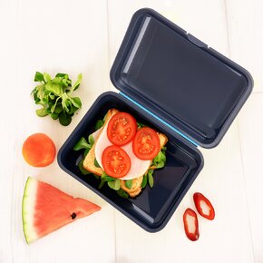 Svačinový box vesmír